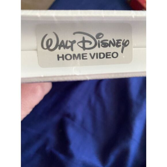 Disney VHS sealed Dumbo/Walt Disney/masterpiece collection - Picture 5 of 6
